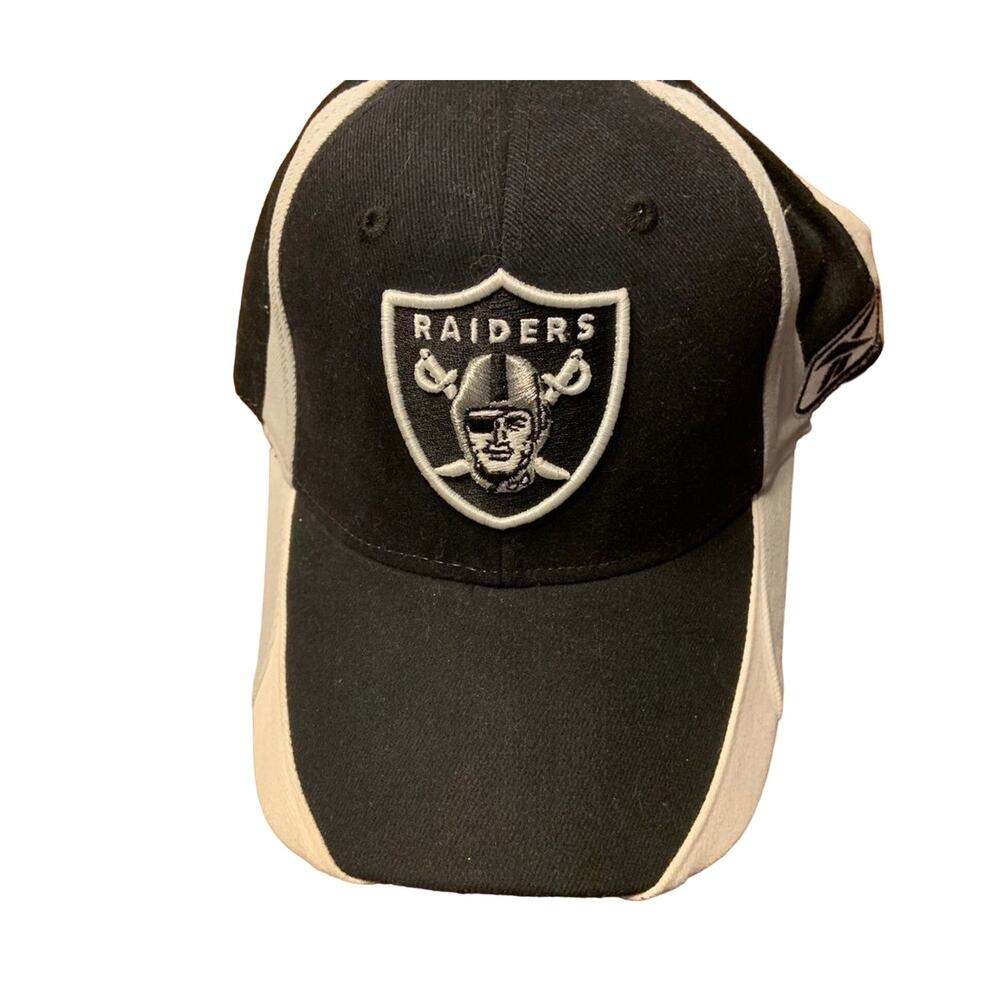 2000s raiders Reebok flex nfl equipment hat!